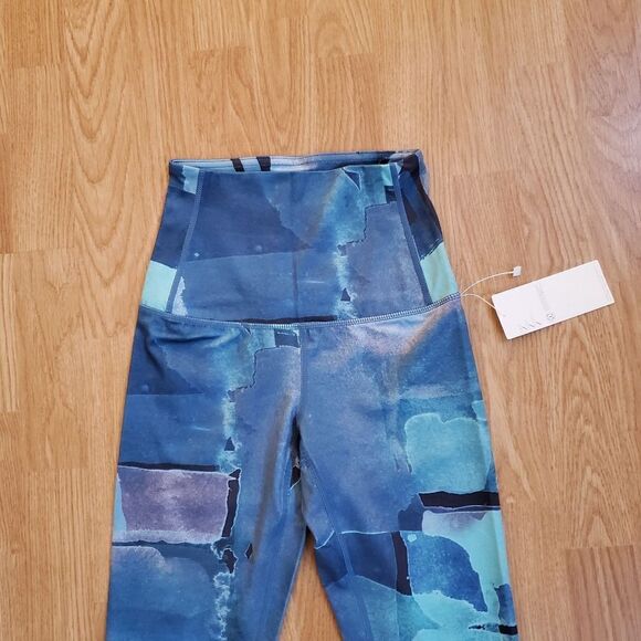 NEW! Zella "Renew" Ultra High Waist Print Leggings - size XS in Blue - Picture 3 of 13